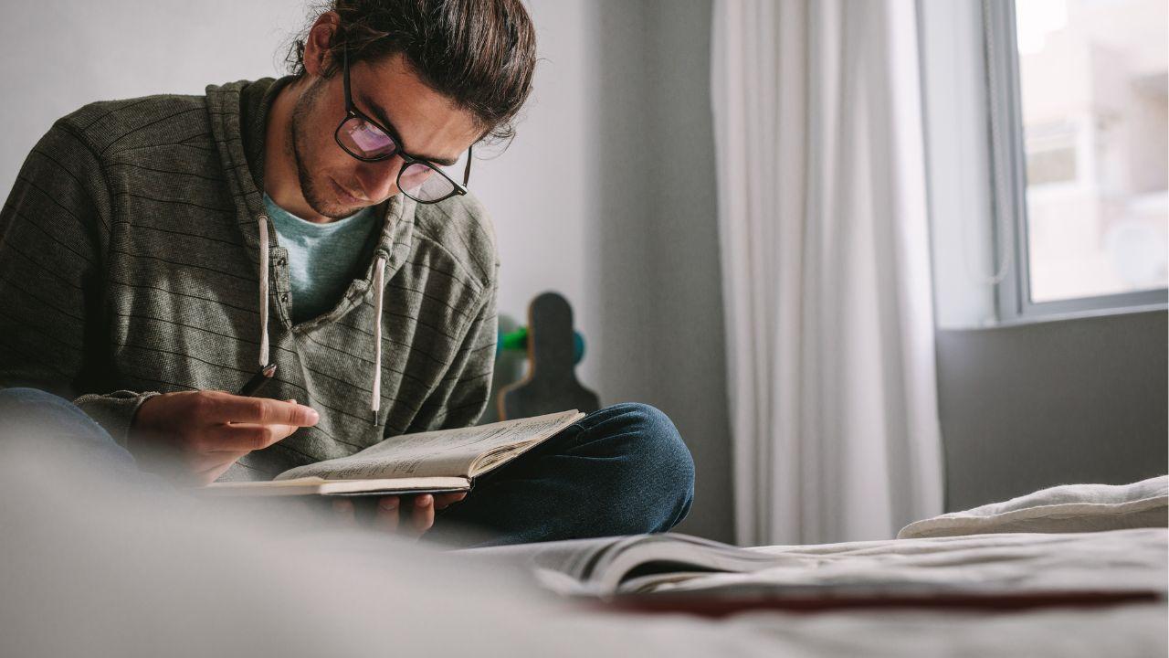 Mahasiswa Kreatif: Menyatukan Inovasi, Pendidikan Karakter, Dan Kesehatan