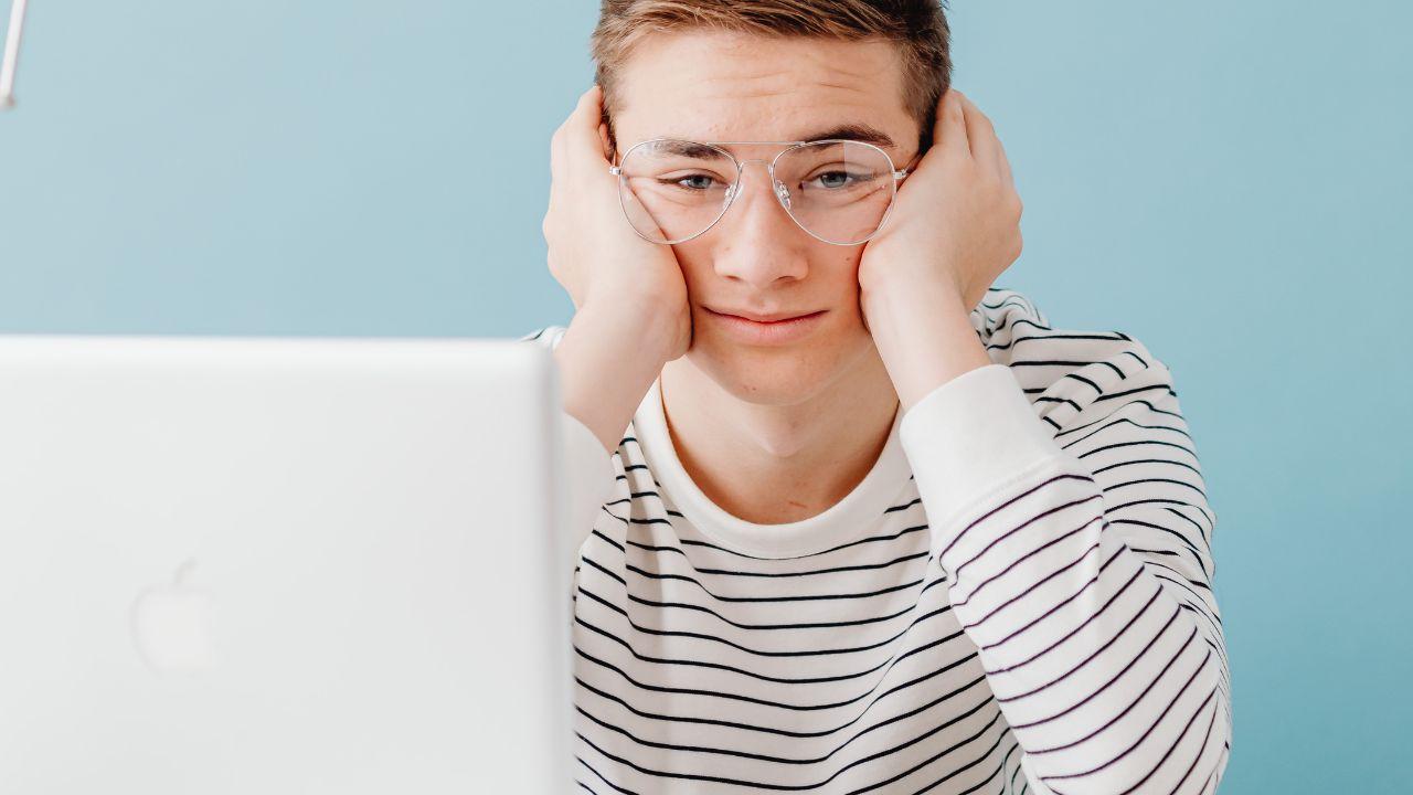 Mahasiswa Proaktif: Mengambil Inisiatif Untuk Kesuksesan Akademik Dan Sosial