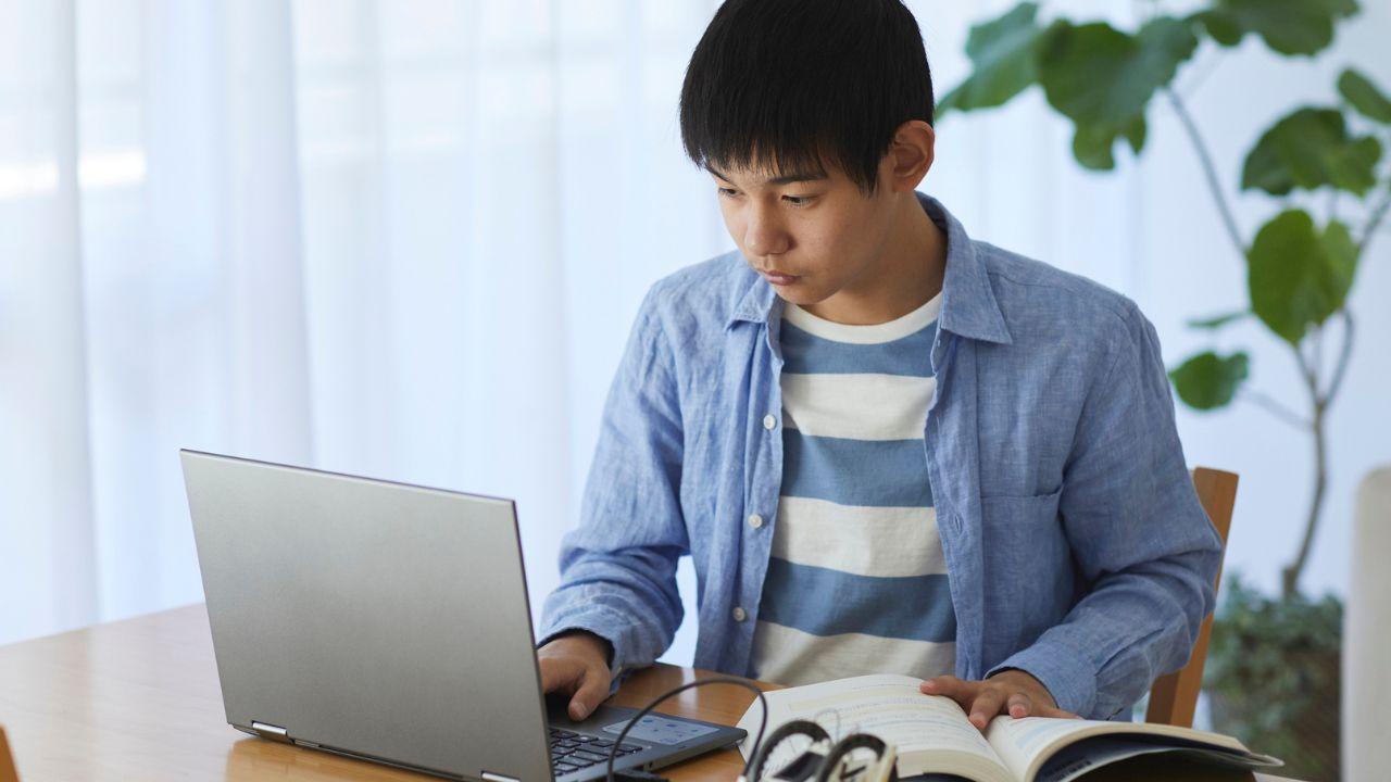 Mahasiswa Dan Ekonomi Kreatif: Mengasah Potensi Di Tengah Dinamika Industri Modern