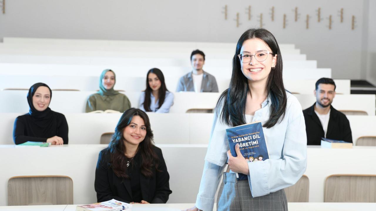 Mahasiswa Dan Pembentukan Karakter Dalam Kehidupan Akademik Kampus