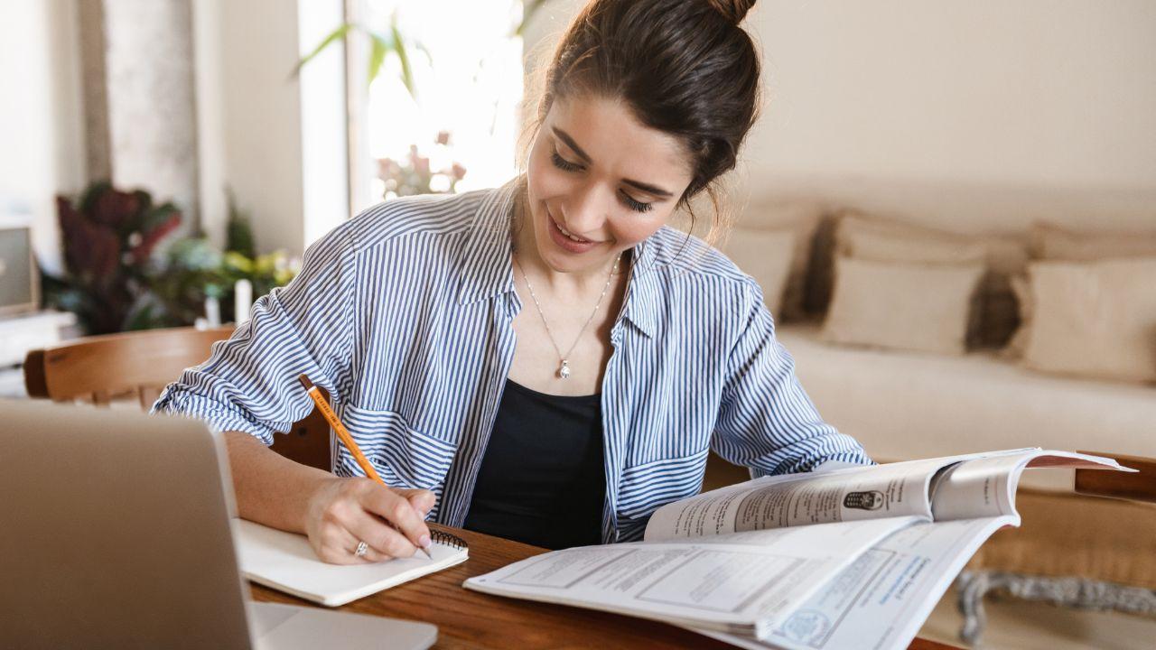 Mahasiswa Dan Dinamika Kehidupan Kampus: Menjaga Keseimbangan Akademik Dan Sosial