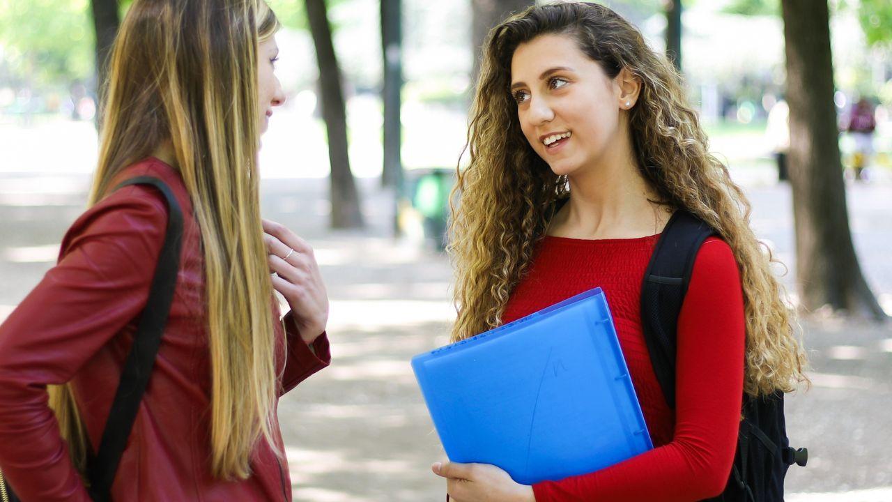 Nilai Kehidupan Mahasiswa: Antara Prestasi Akademik, Pergaulan, Dan Kesehatan Diri