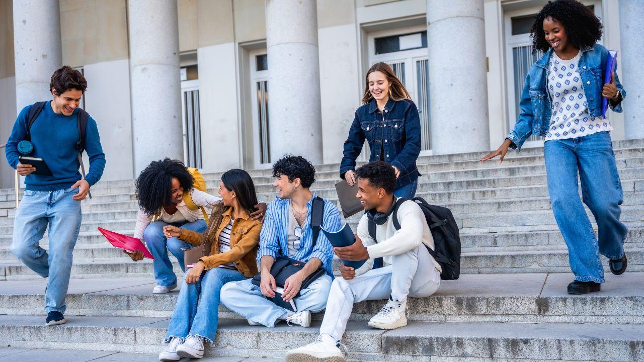 Mahasiswa Dan Kepemimpinan Adaptif: Belajar Mengambil Peran Di Tengah Perubahan