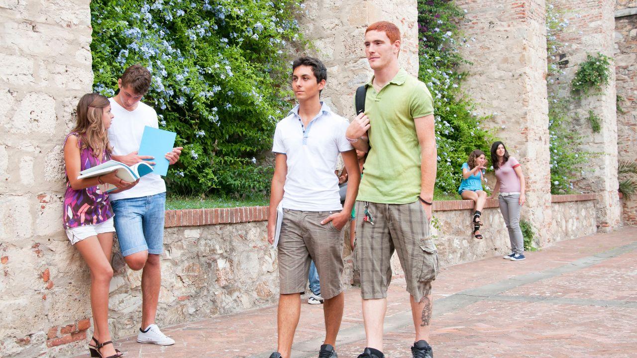 Mahasiswa Dan Pengembangan Soft Skill Di Lingkungan Kampus