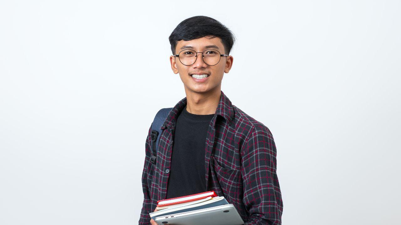 Organisasi Kemahasiswaan Sebagai Wadah Pembelajaran Di Luar Ruang Kelas