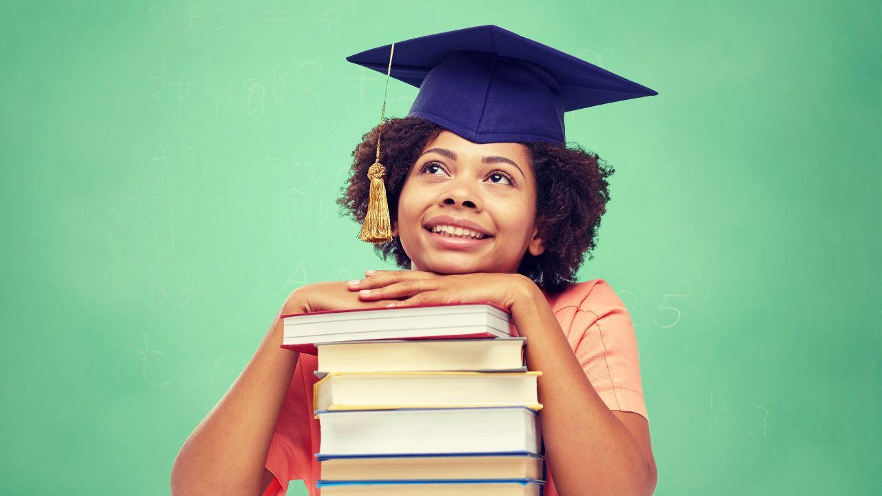 Kampus Sebagai Ruang Tumbuh: Antara Ideal Akademik Dan Realitas Kehidupan Mahasiswa