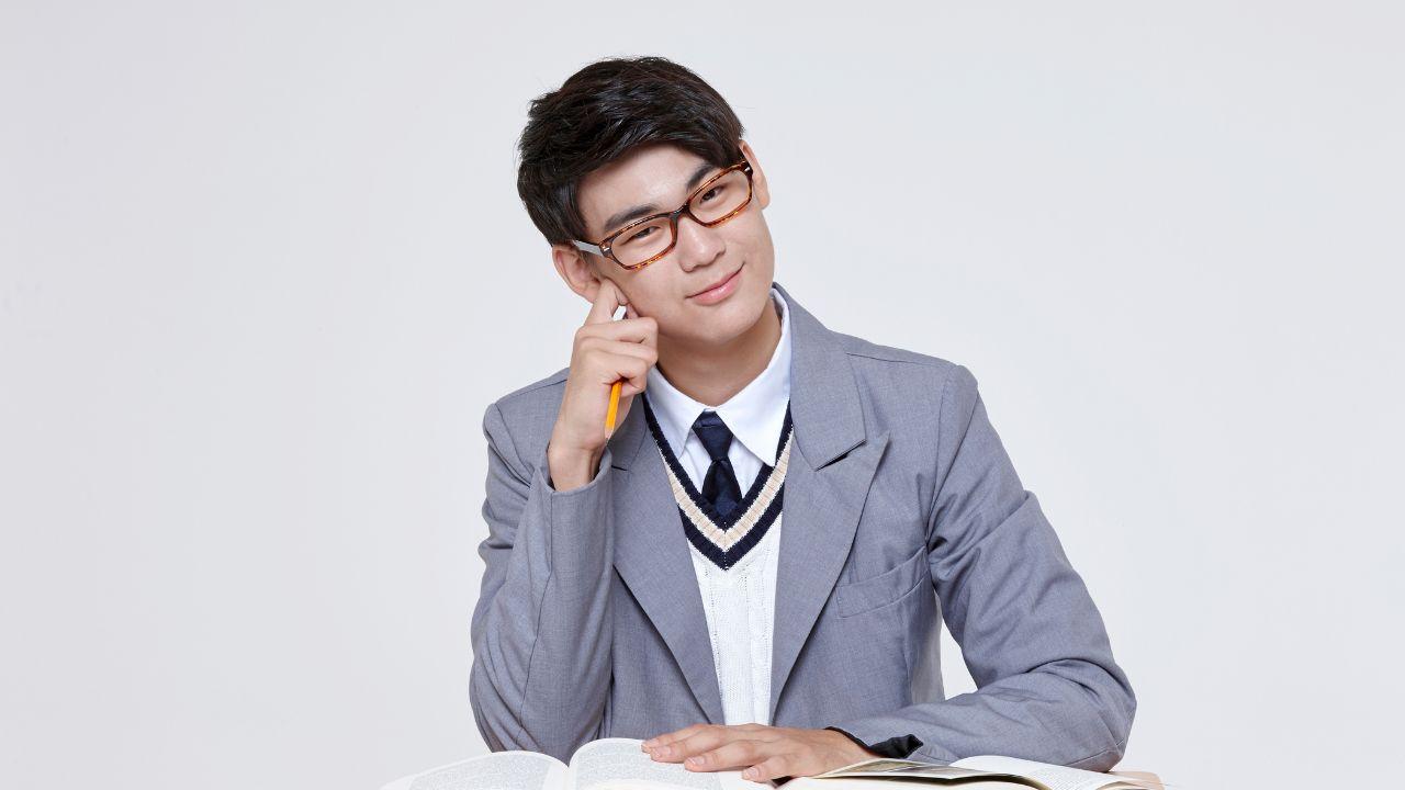 Kehidupan Di Kos Mahasiswa: Ruang Belajar Mandiri Dan Pembentukan Karakter