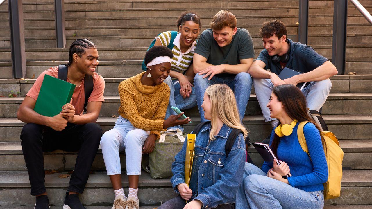 Potret Kehidupan Mahasiswa Indonesia Sebagai Proses Pendewasaan Diri