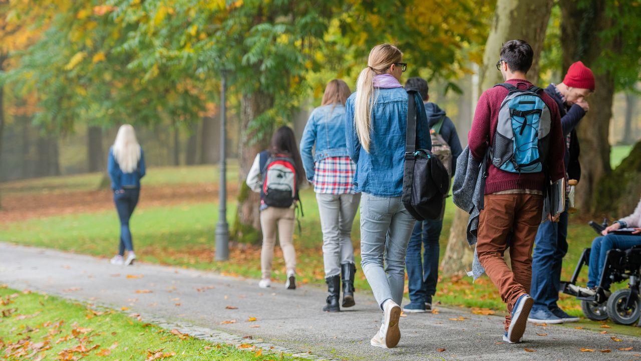 Mahasiswa Indonesia Dan Dinamika Kehidupan Di Lingkungan Akademik