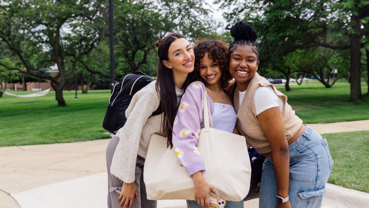 Dinamika Dunia Kampus Indonesia Dalam Membentuk Karakter Dan Kompetensi Mahasiswa