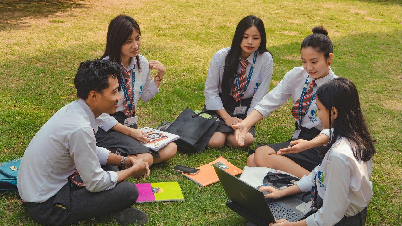 Kehidupan Mahasiswa Indonesia: Proses Pendewasaan Di Dunia Perguruan Tinggi