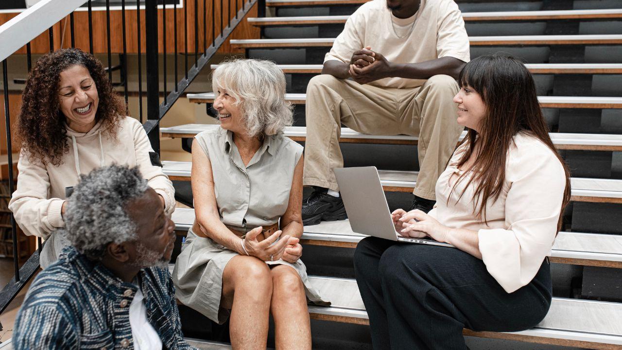 Mahasiswa Indonesia Dan Tantangan Kehidupan Kampus Yang Beragam