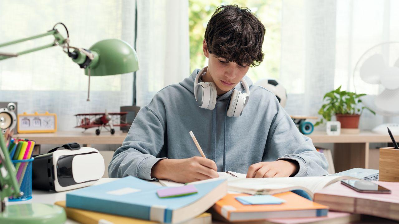 Kehidupan Mahasiswa Indonesia Dalam Proses Adaptasi Dan Pembelajaran