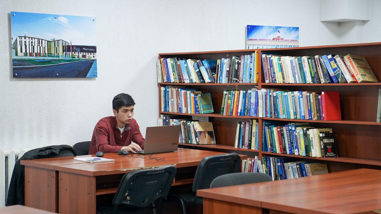 Dinamika Kehidupan Mahasiswa Indonesia Dalam Membangun Masa Depan