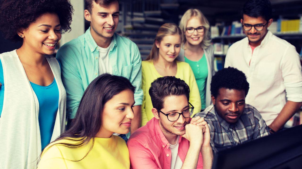 Hubungan Mahasiswa Dan Masyarakat Sekitar Kampus Dalam Kehidupan Sosial