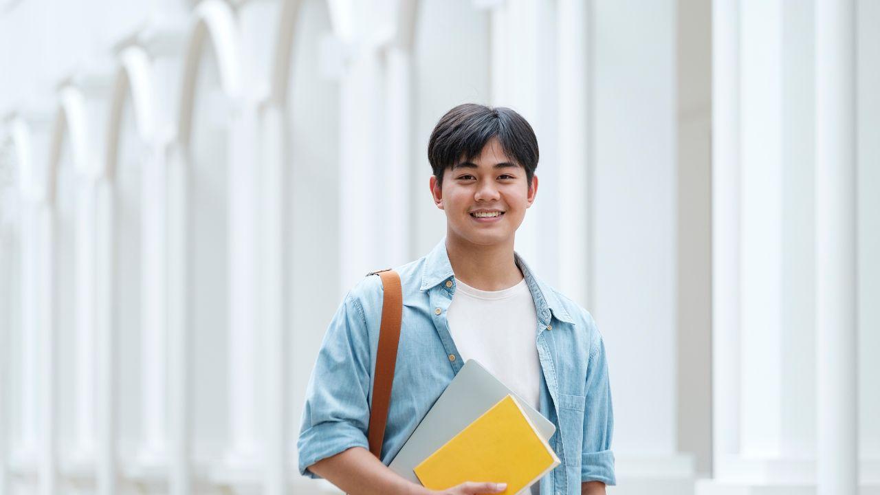 Biaya Hidup Mahasiswa Indonesia: Tantangan Ekonomi Dan Strategi Bertahan Di Masa Kuliah