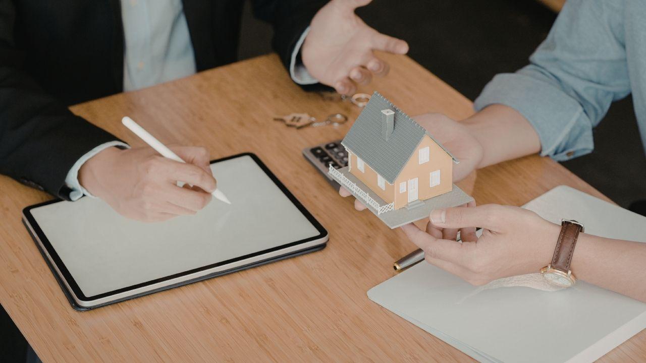 Kehidupan Mahasiswa Indonesia: Belajar Mengelola Tekanan Akademik Dan Sosial