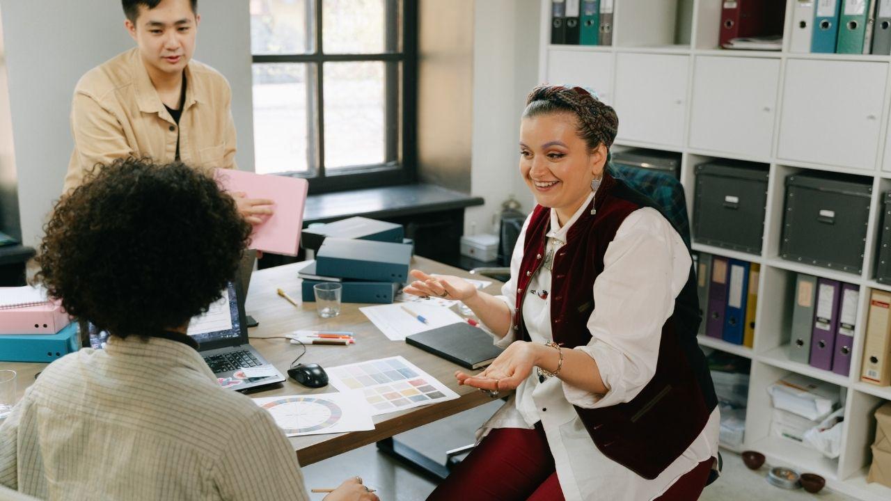 Dinamika Kehidupan Mahasiswa Perantau Di Indonesia: Adaptasi, Kemandirian, Dan Tantangan Sosial