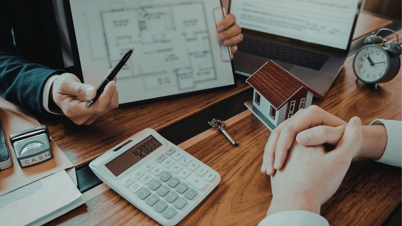 Menjadi Mahasiswa Indonesia: Proses Pembentukan Karakter Di Lingkungan Kampus