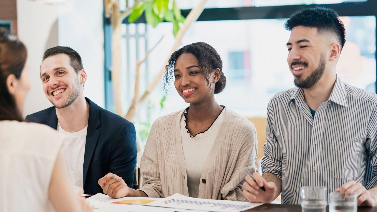 Kehidupan Mahasiswa Indonesia Dalam Menghadapi Perubahan Gaya Hidup Dan Pola Belajar