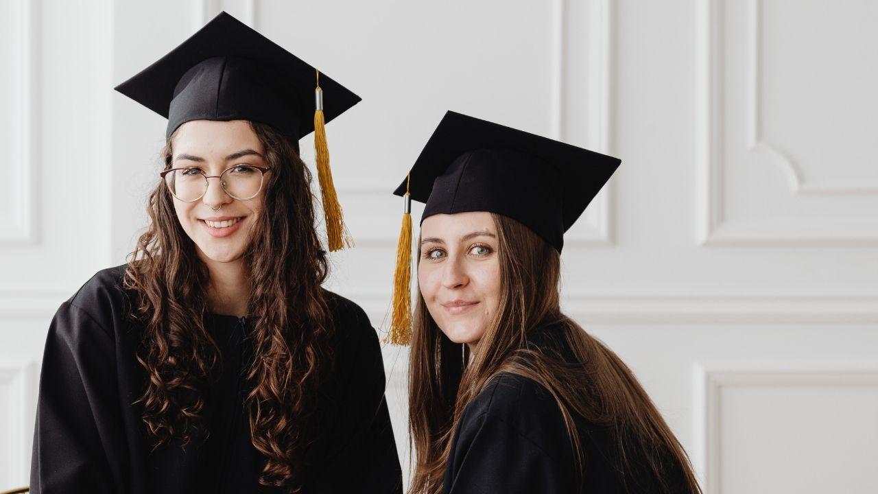 Mahasiswa Dan Teknologi Informasi Dalam Pembelajaran: Mendukung Efektivitas Belajar