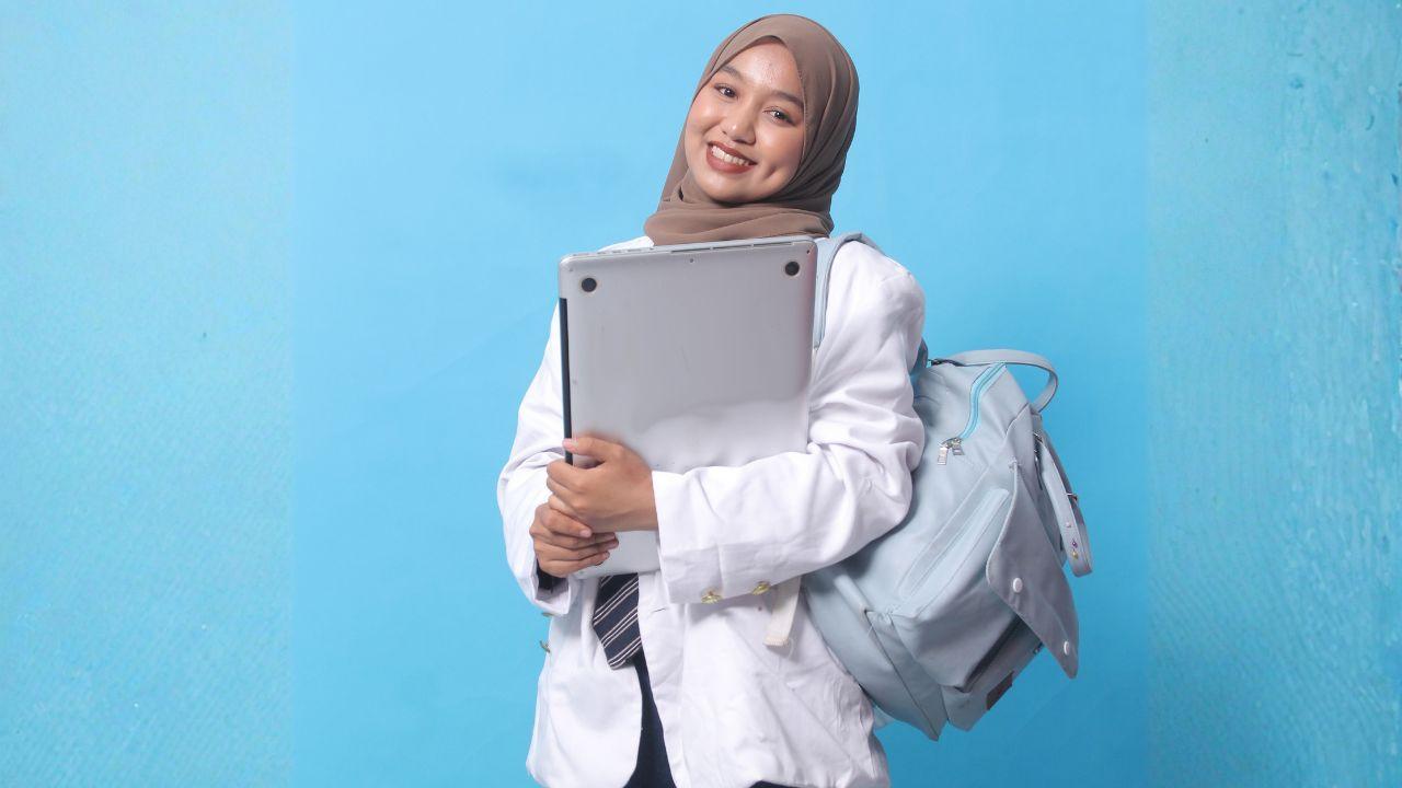 Mahasiswa Indonesia Dan Tantangan Akademik: Menghadapi Tekanan, Target, Dan Ekspektasi