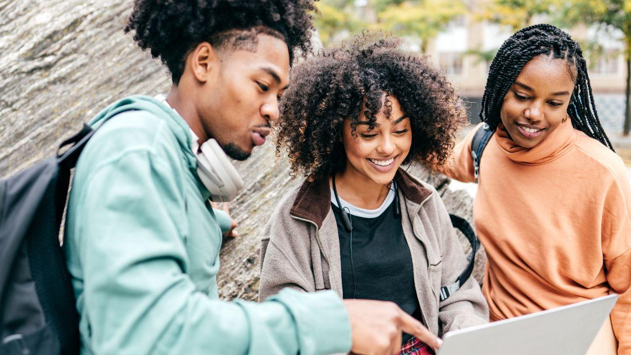 Mahasiswa Indonesia Dan Mobilitas Akademik: Memperluas Wawasan Melalui Pengalaman Di Luar Kampus