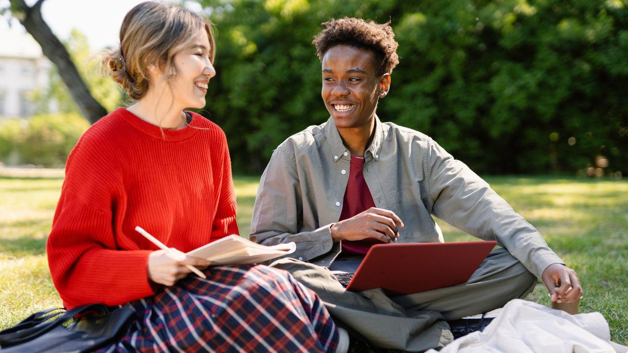 Mahasiswa Indonesia Dan Pembentukan Pola Pikir Mandiri Di Perguruan Tinggi