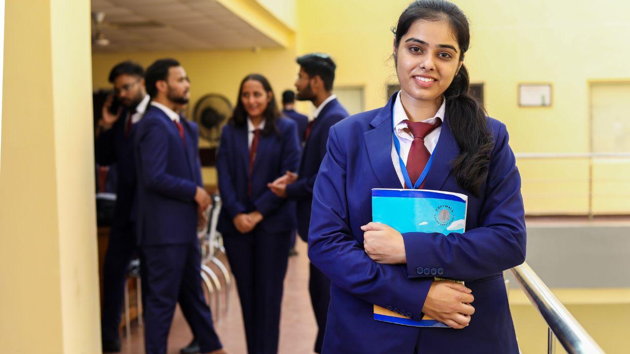 Mahasiswa Indonesia Dan Dinamika Kehidupan Kampus Sebagai Ruang Pembentukan Karier