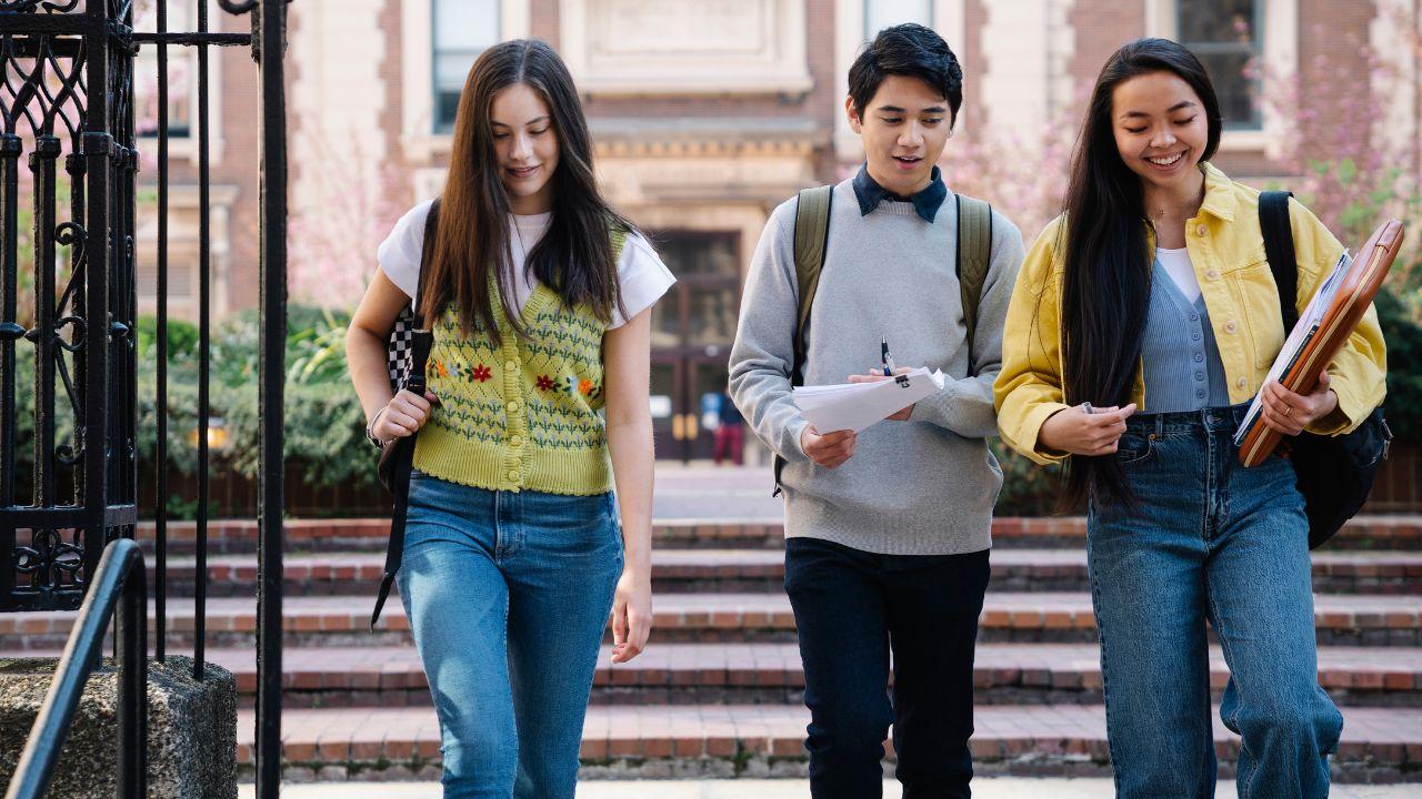 Peran Organisasi Kemahasiswaan Dalam Membangun Kepedulian Sosial Mahasiswa Indonesia