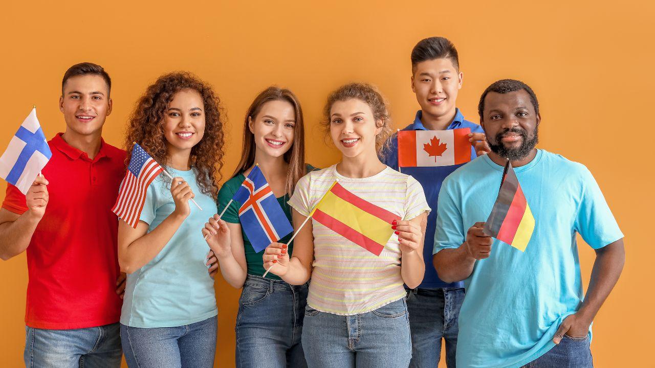 Mahasiswa Dan Peran Digital: Transformasi Cara Belajar Dan Berkreasi