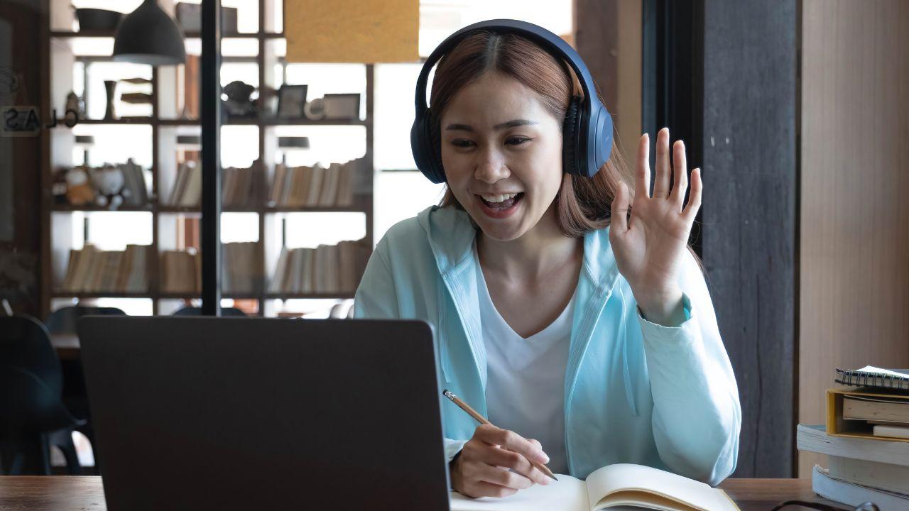 Manajemen Hidup Mahasiswa: Seni Menyeimbangkan Akademik, Sosial, Dan Kemandirian