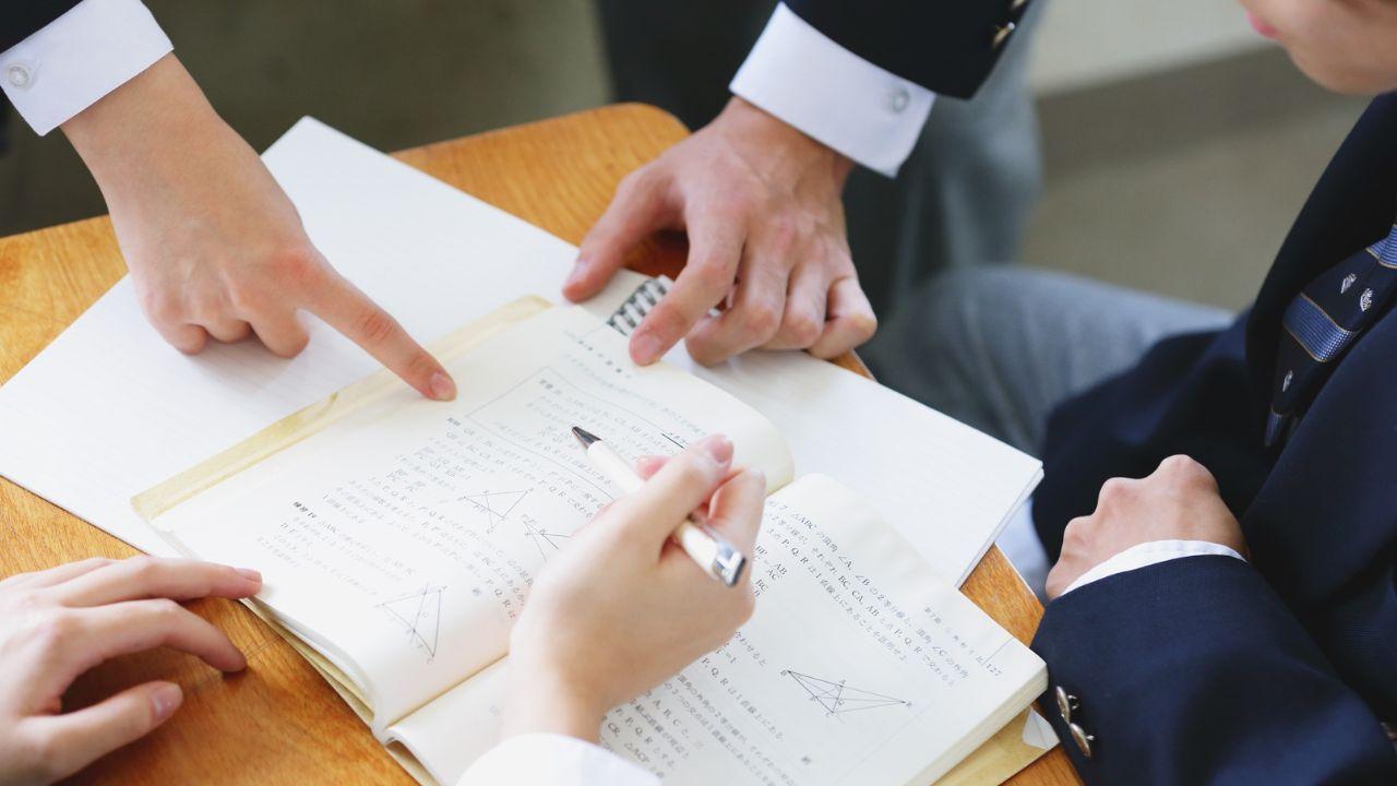 Strategi Sukses Mahasiswa Modern: Mengelola Waktu, Tekanan, Dan Peluang