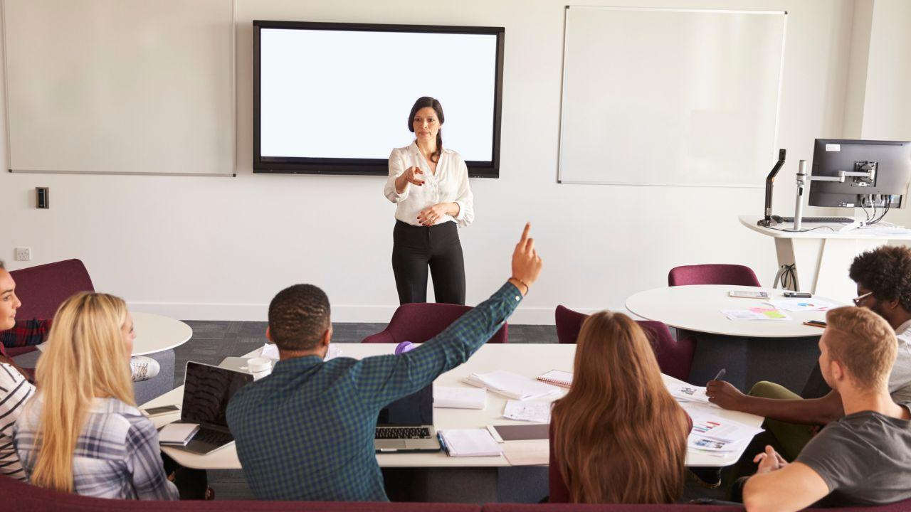 Kos Vs Kota: Hidup Mahasiswa Perantau Di Tengah Dinamika Urban