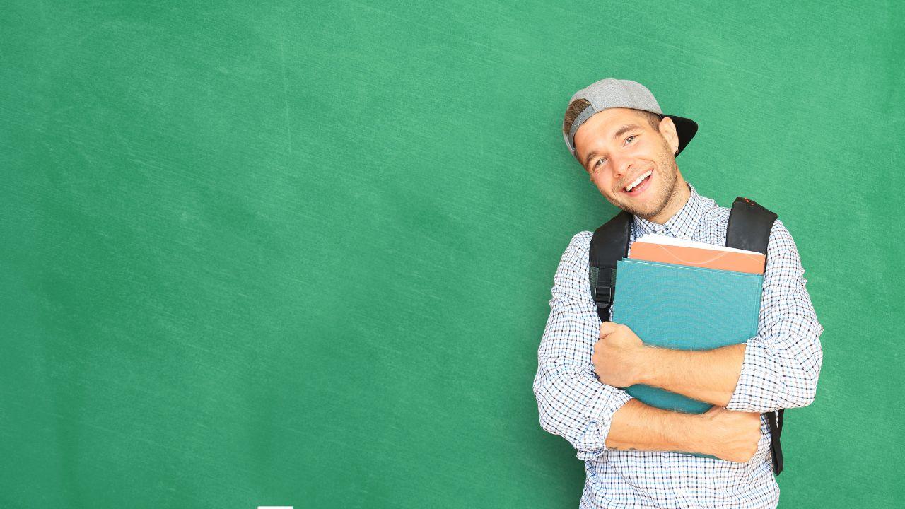 Mahasiswa Dan Tantangan Menyusun Skripsi