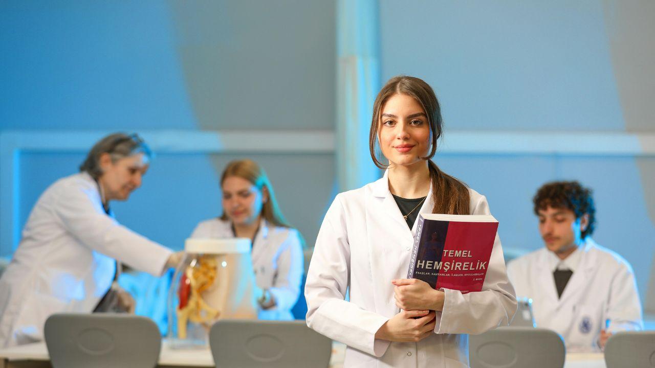 Mahasiswa Dan Tantangan Manajemen Waktu Di Perguruan Tinggi