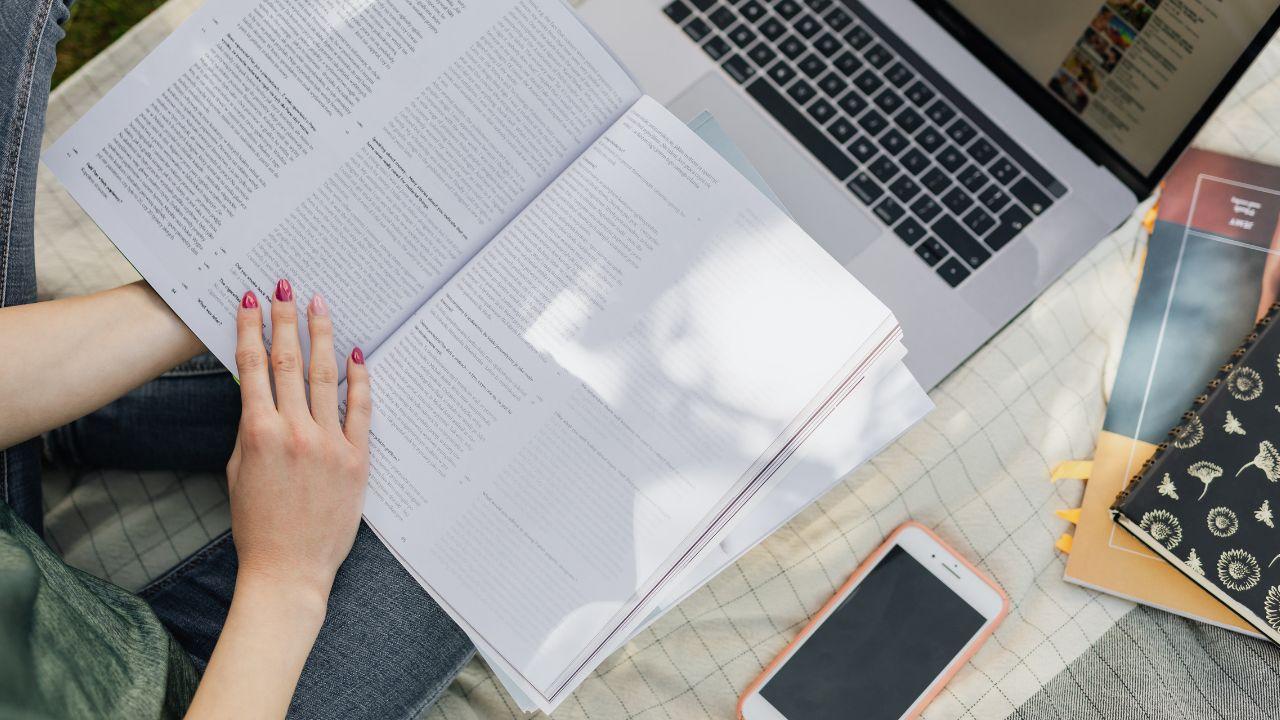 Mahasiswa Dan Perannya Dalam Membangun Masa Depan Bangsa