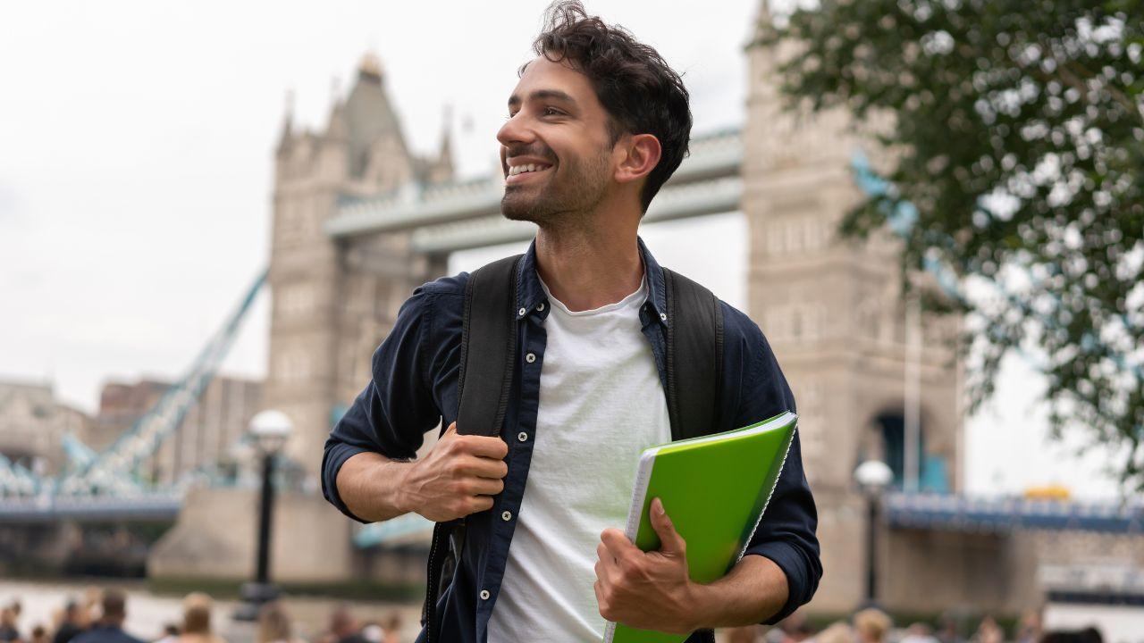 Mahasiswa Dan Peran Magang Dalam Mempersiapkan Dunia Kerja