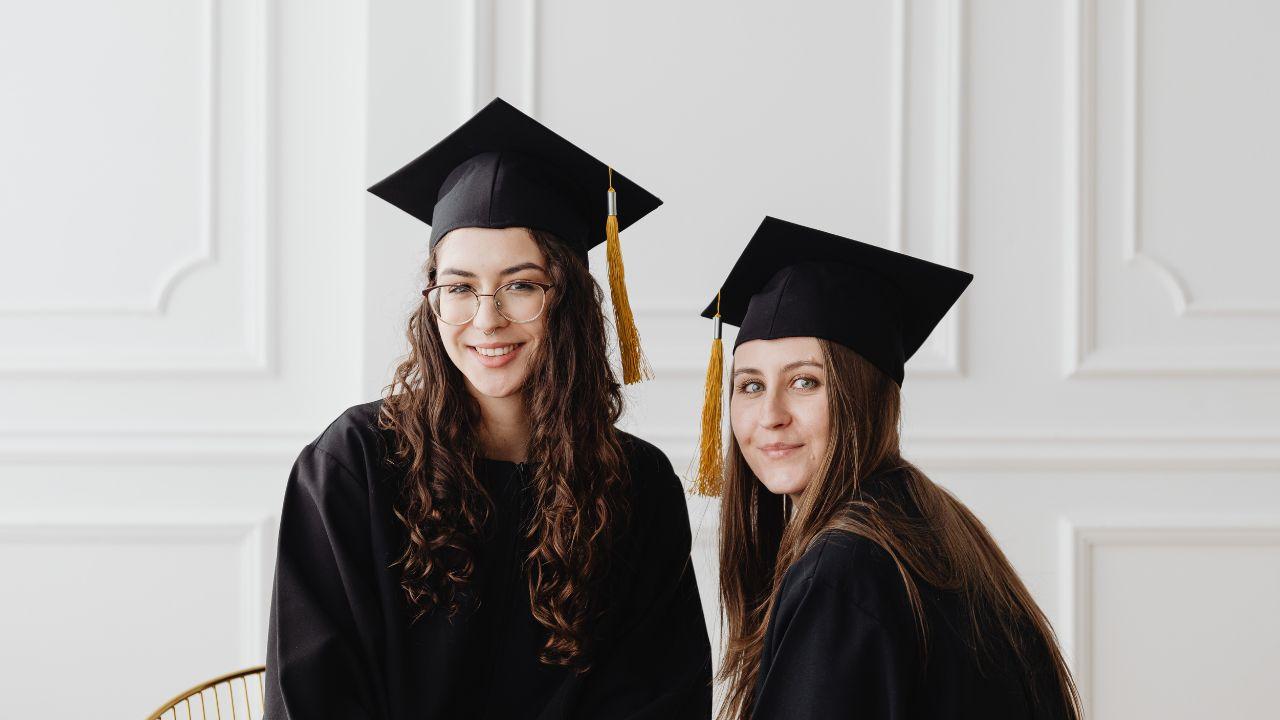 Peran Mahasiswa Dalam Meningkatkan Kualitas Pendidikan Di Kampus