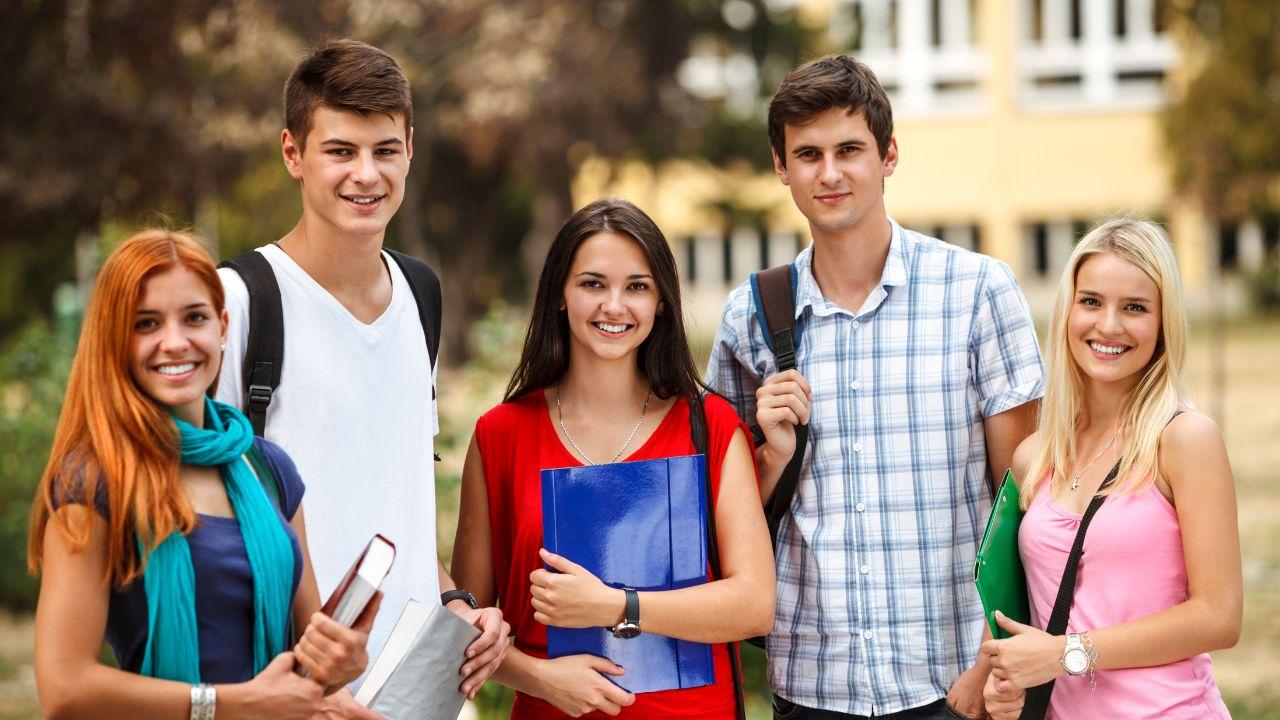 Mahasiswa Dan Pentingnya Literasi Keuangan Di Masa Kuliah