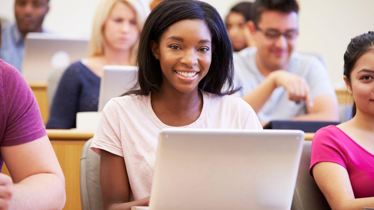 Mahasiswa Dan Peran Organisasi Kemahasiswaan Dalam Membentuk Jiwa Kepemimpinan