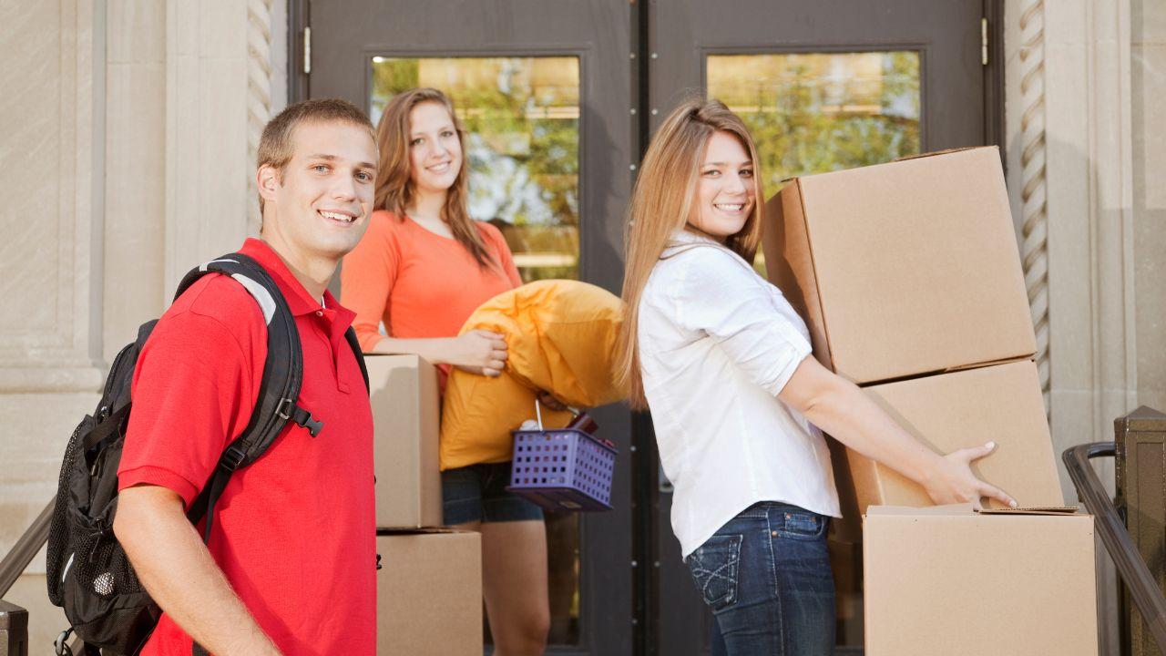 Mahasiswa Dan Peran Kegiatan Relawan Dalam Membentuk Kepekaan Sosial