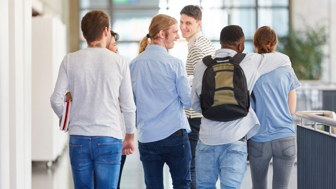 Mahasiswa Dan Pentingnya Kemampuan Berpikir Kritis