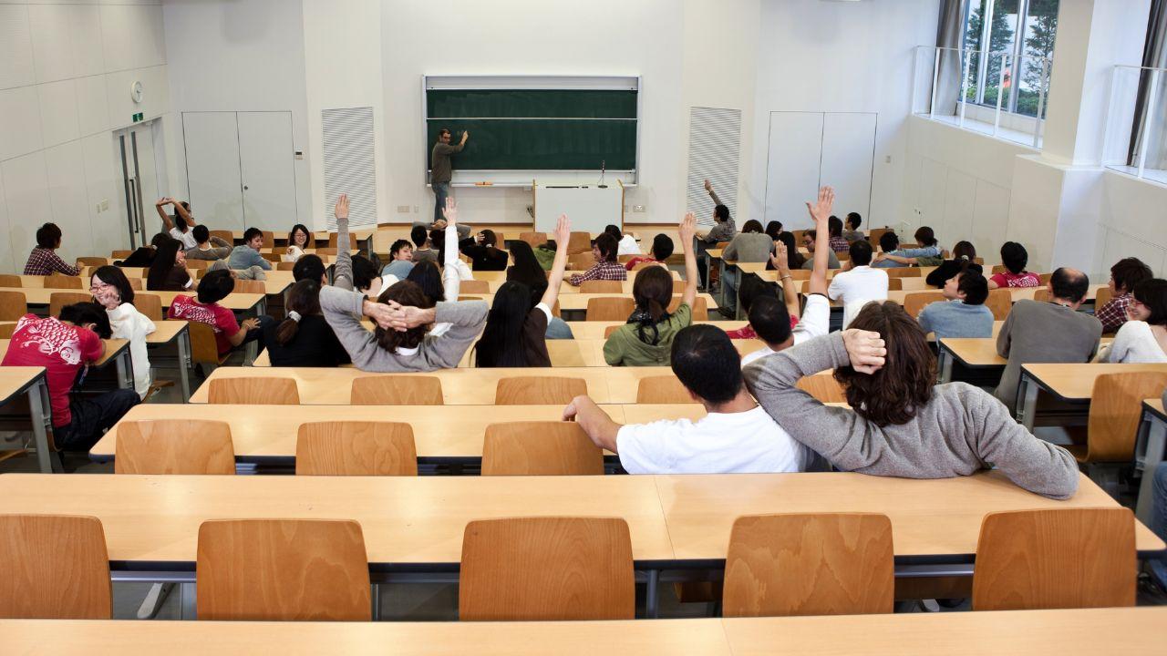 Membentuk Mahasiswa Berkarakter Kuat Melalui Kehidupan Akademik Dan Organisasi Kampus