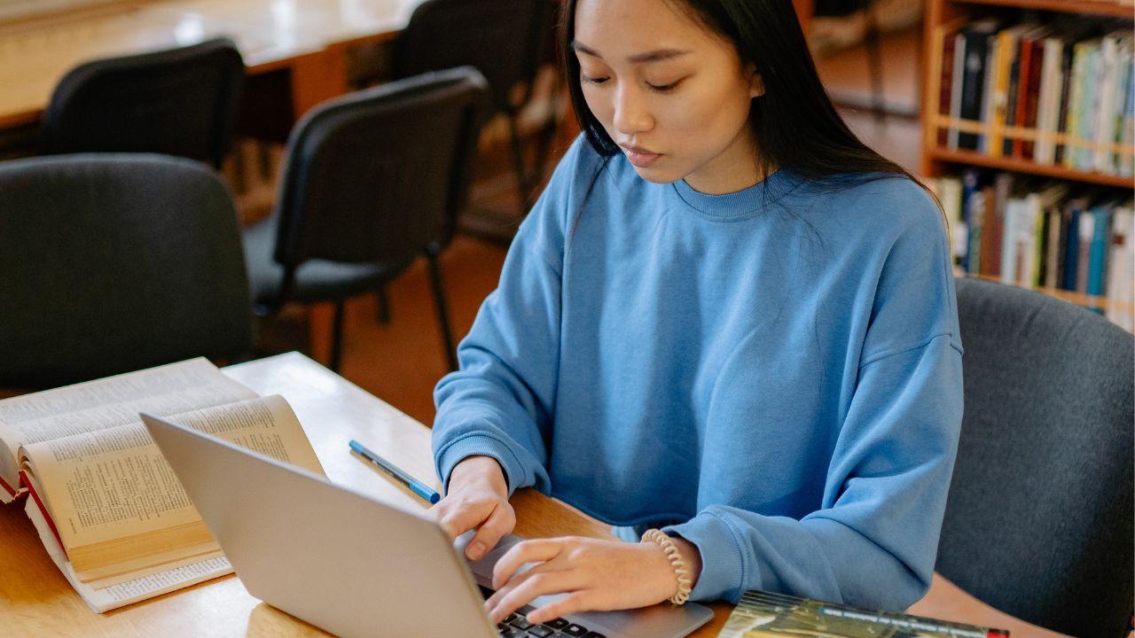 Kolaborasi Akademik Dan Organisasi Mahasiswa Dalam Meningkatkan Kualitas Pendidikan Tinggi