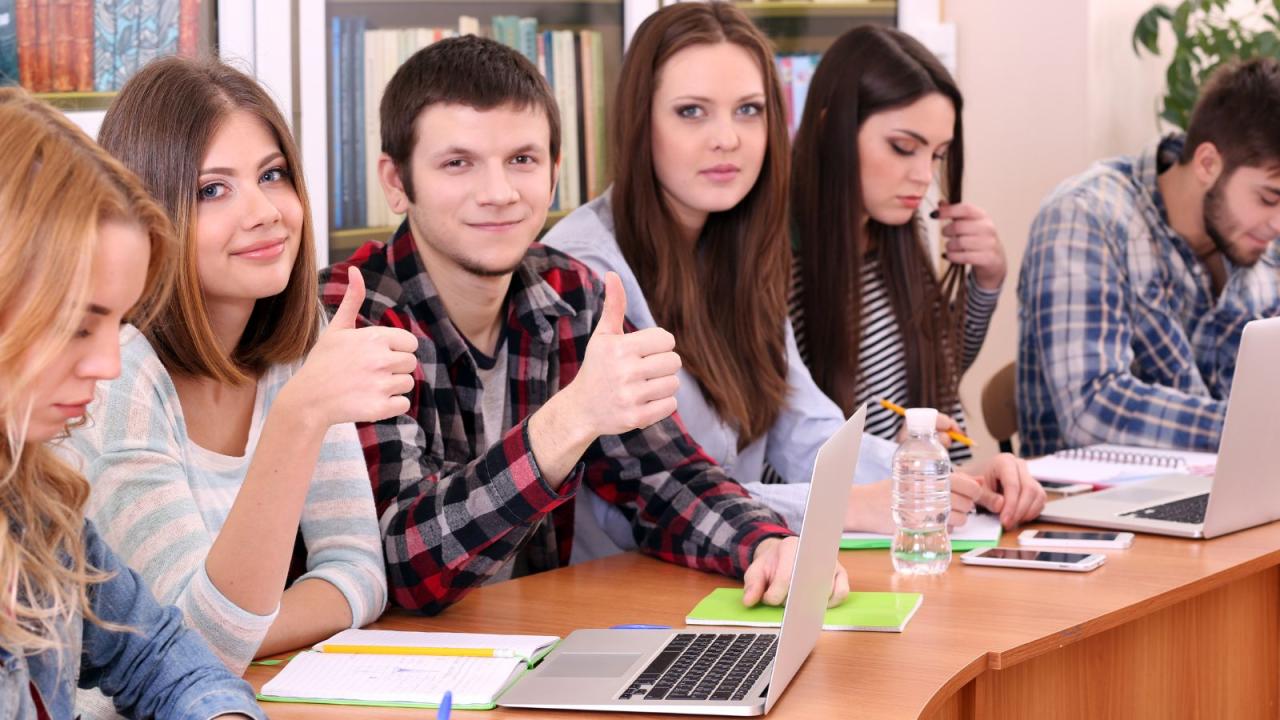 Mahasiswa Dan Kemandirian Finansial: Mengelola Keuangan Secara Bijak Selama Masa Studi