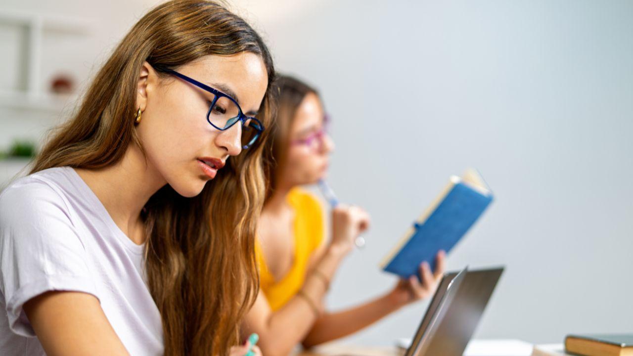 Mahasiswa Dan Pentingnya Pendidikan Karakter Di Lingkungan Kampus