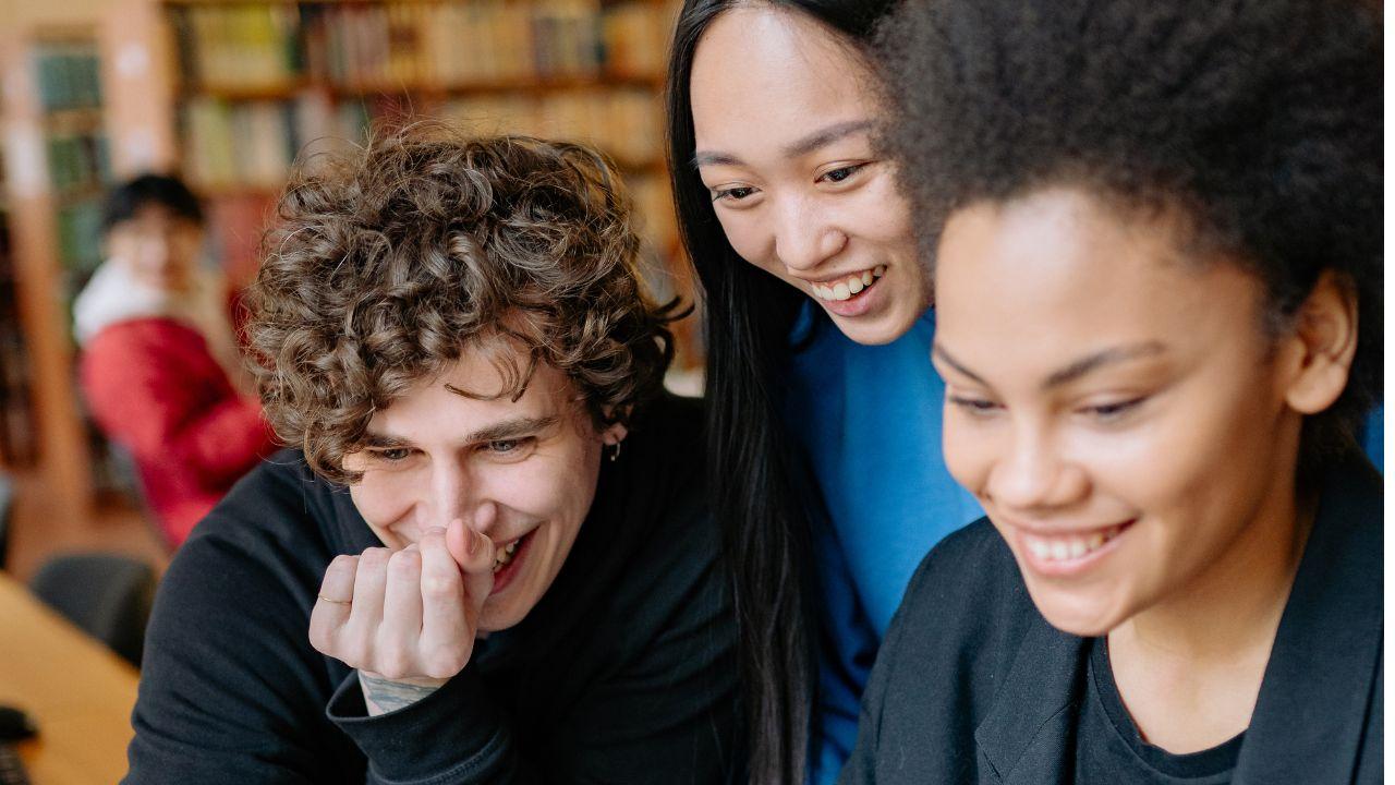 Mahasiswa Dan Masa Depan Pendidikan: Adaptasi Kurikulum, Inklusivitas, Dan Kesehatan Holistik