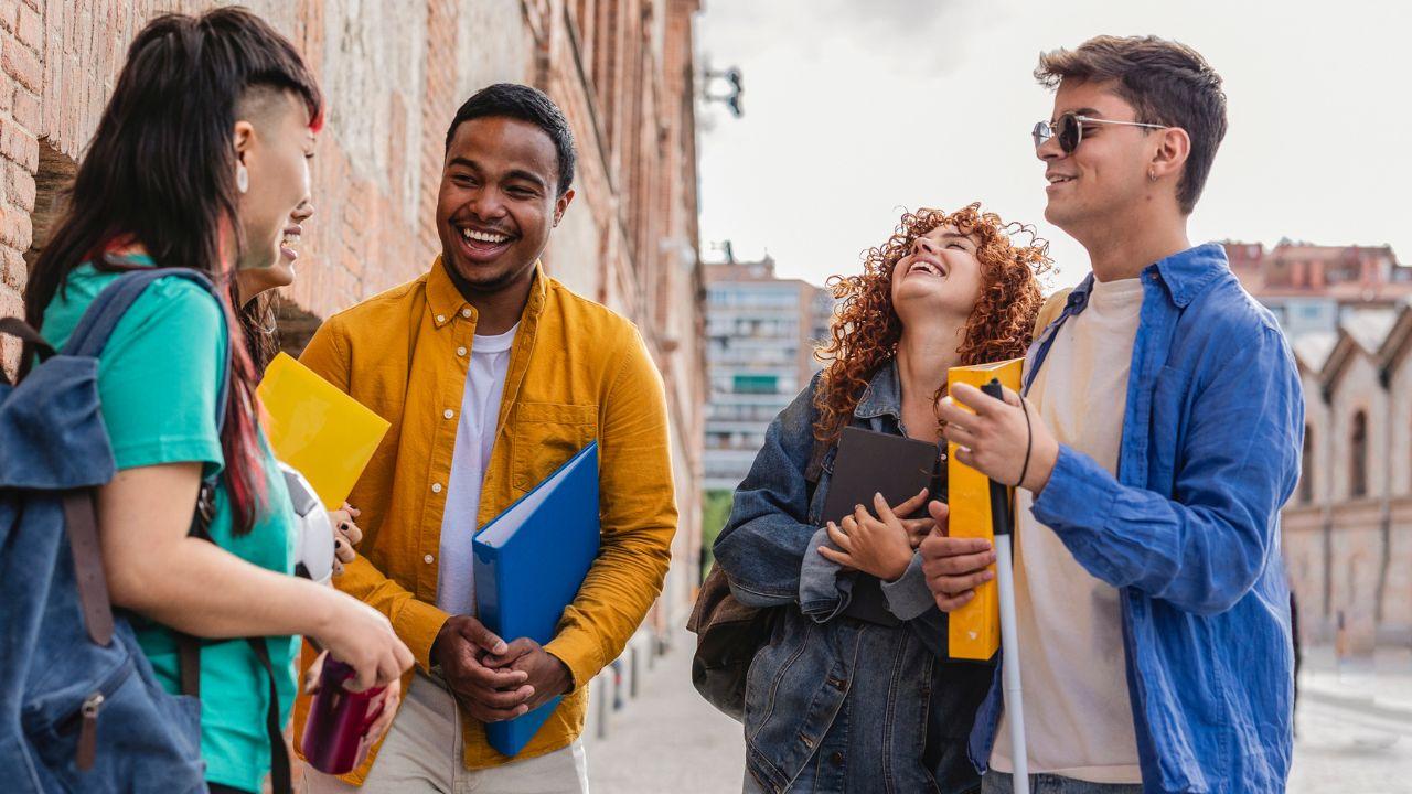Mahasiswa Cerdas Dan Sehat: Strategi Menjaga Keseimbangan Akademik Dan Kehidupan Kampus