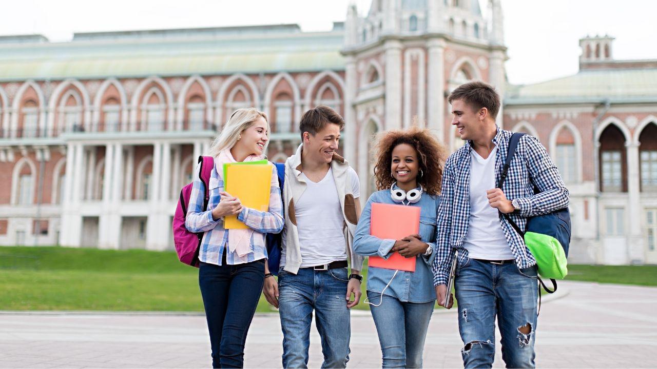 Mahasiswa Sehat: Menjaga Keseimbangan Fisik Dan Mental Untuk Prestasi Akademik